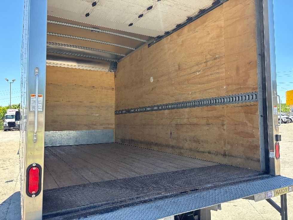 Light Duty Box Truck-Light and Medium Duty Trucks-Isuzu-2022-NPR EFI-Indianapolis-IN-114,662\n\t\tmiles-$ 38,000 - Image 12