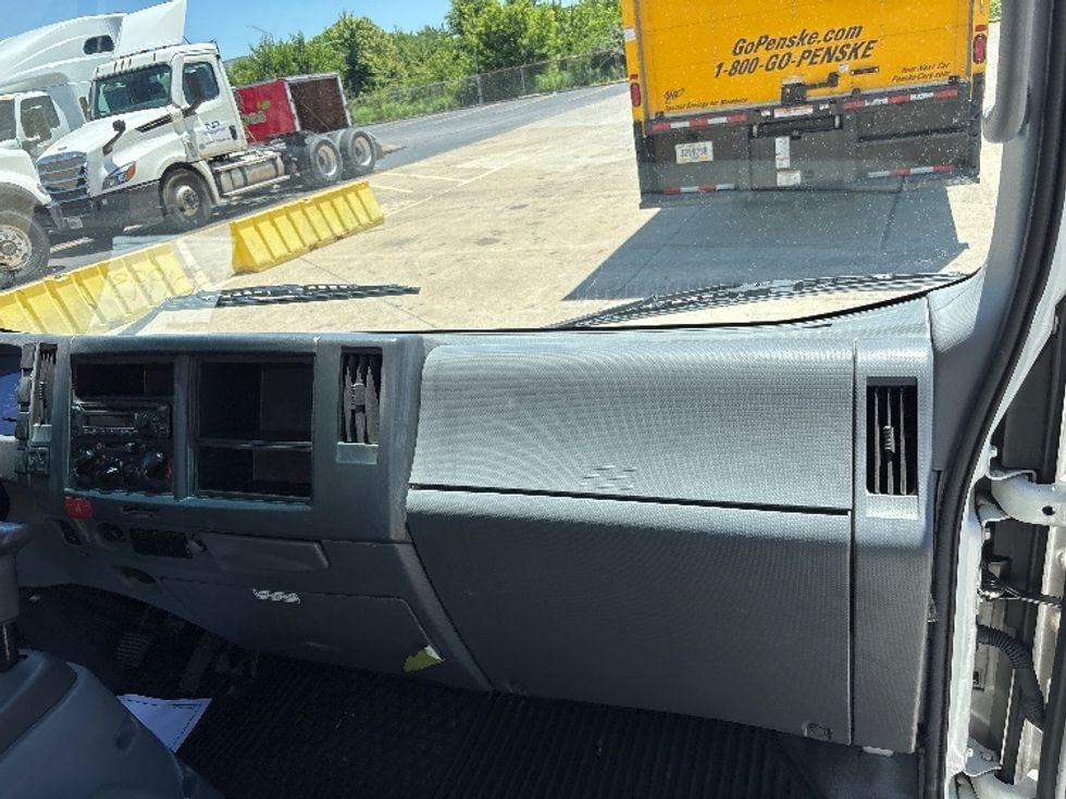 Light Duty Box Truck-Light and Medium Duty Trucks-Isuzu-2022-NPR EFI-Indianapolis-IN-114,662\n\t\tmiles-$ 38,000 - Image 21