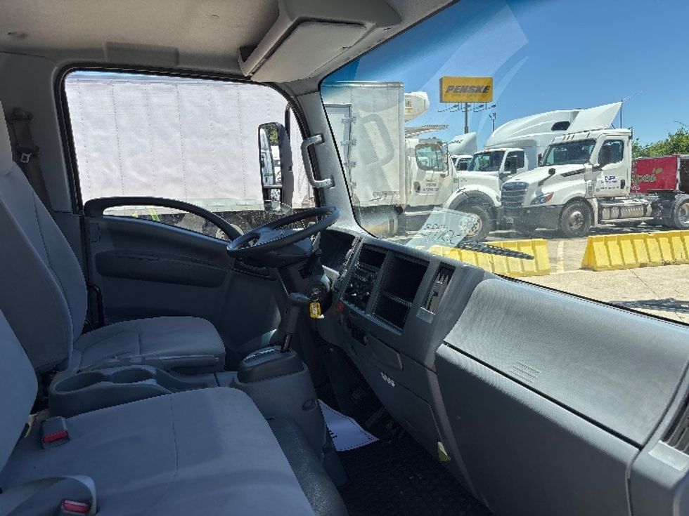 Light Duty Box Truck-Light and Medium Duty Trucks-Isuzu-2022-NPR EFI-Indianapolis-IN-114,662\n\t\tmiles-$ 38,000 - Image 22