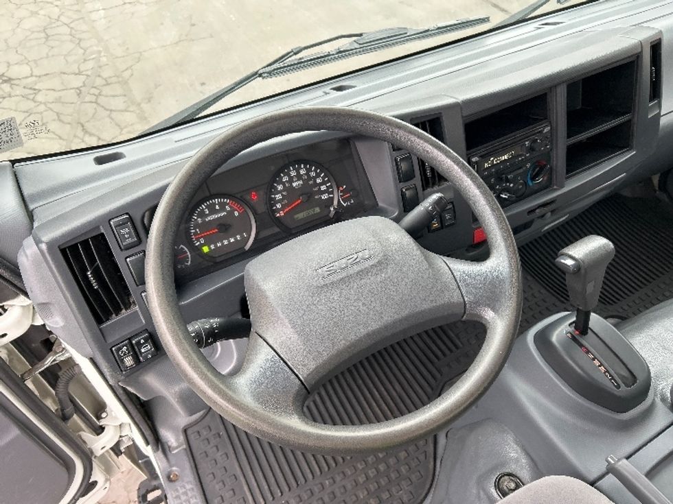 Light Duty Box Truck-Light and Medium Duty Trucks-Isuzu-2022-NPR EFI-Jessup-PA-110,061\n\t\tmiles-$ 39,250 - Image 17