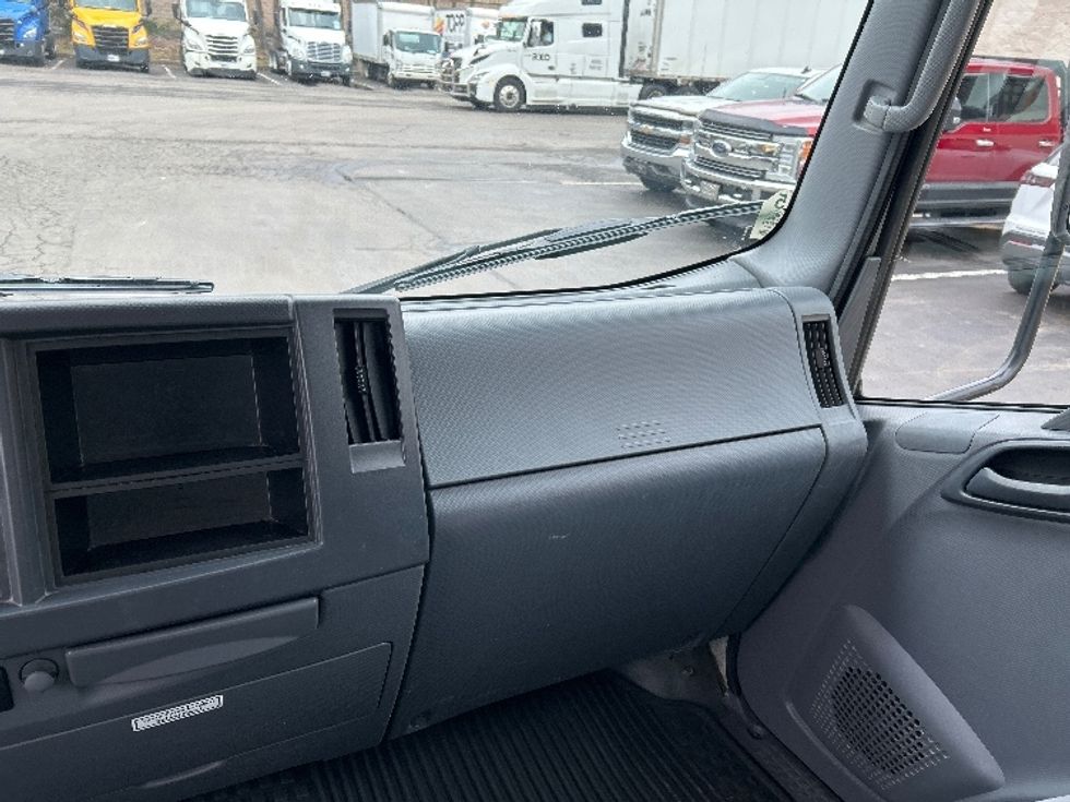 Light Duty Box Truck-Light and Medium Duty Trucks-Isuzu-2022-NPR EFI-Jessup-PA-110,061\n\t\tmiles-$ 39,250 - Image 20