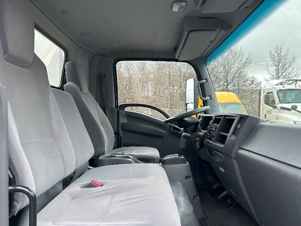 Light Duty Box Truck-Light and Medium Duty Trucks-Isuzu-2022-NPR EFI-Jessup-PA-110,061\n\t\tmiles-$ 39,250 - Image 21