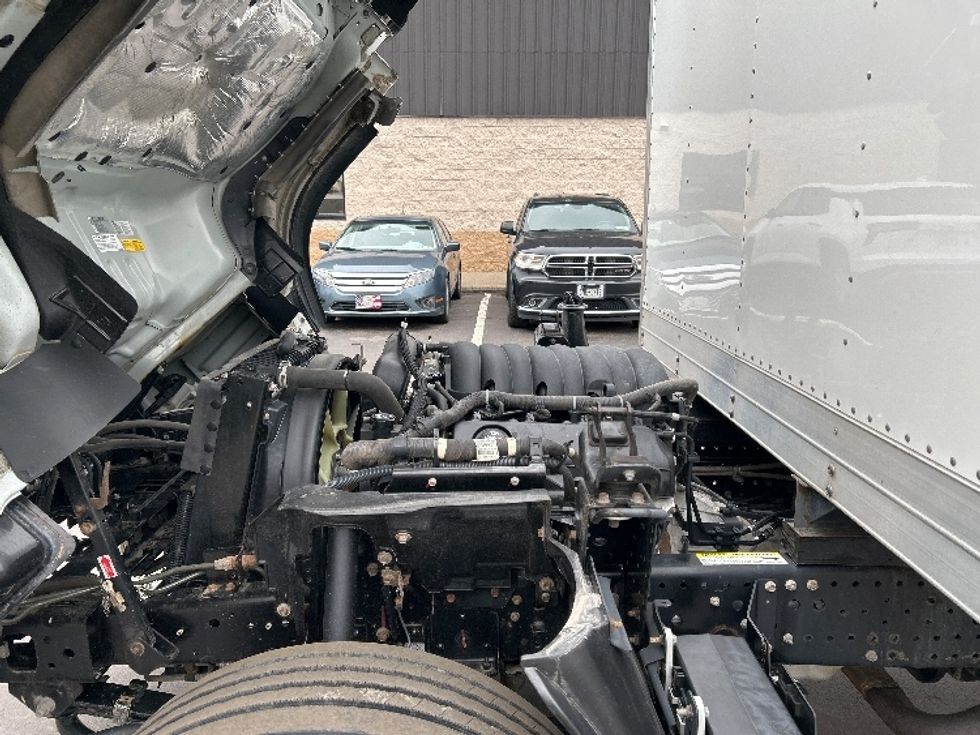 Light Duty Box Truck-Light and Medium Duty Trucks-Isuzu-2022-NPR EFI-Jessup-PA-110,061\n\t\tmiles-$ 39,250 - Image 23