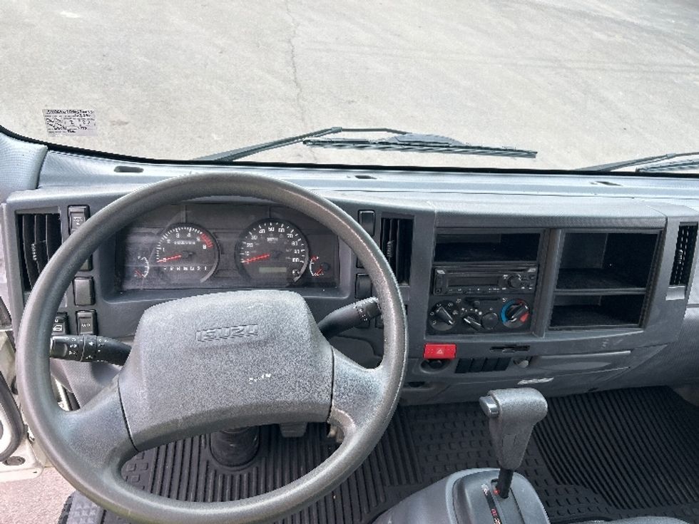 Light Duty Box Truck-Light and Medium Duty Trucks-Isuzu-2022-NPR EFI-Jessup-PA-129,168\n\t\tmiles-$ 37,250 - Image 17