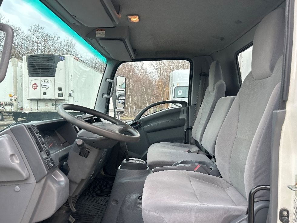 Light Duty Box Truck-Light and Medium Duty Trucks-Isuzu-2022-NPR EFI-Jessup-PA-129,168\n\t\tmiles-$ 37,250 - Image 18