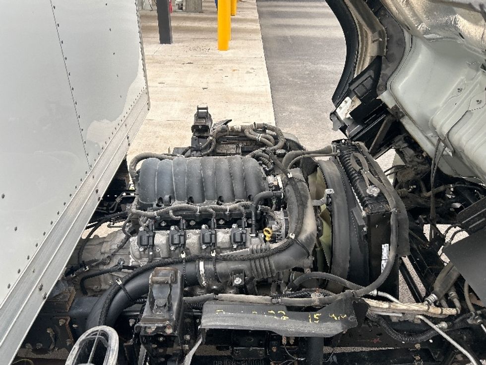 Light Duty Box Truck-Light and Medium Duty Trucks-Isuzu-2022-NPR EFI-Jessup-PA-129,168\n\t\tmiles-$ 37,250 - Image 22