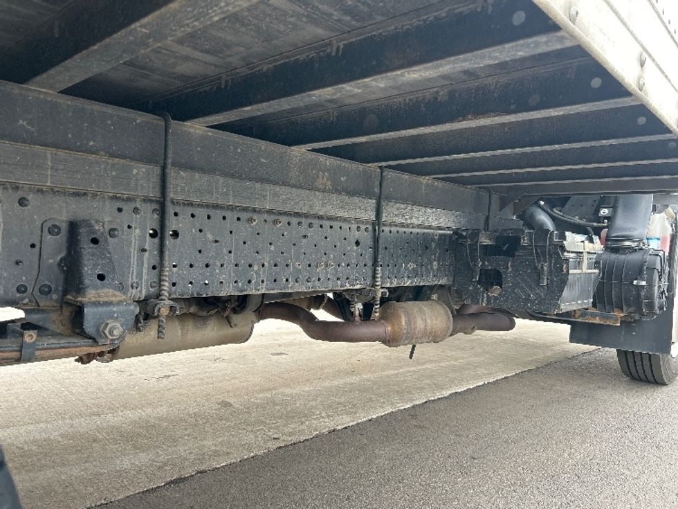 Light Duty Box Truck-Light and Medium Duty Trucks-Isuzu-2022-NPR EFI-Jessup-PA-139,182\n\t\tmiles-$ 35,500 - Image 13