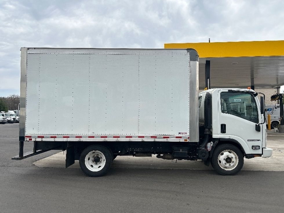 Light Duty Box Truck-Light and Medium Duty Trucks-Isuzu-2022-NPR EFI-Jessup-PA-139,182\n\t\tmiles-$ 35,500 - Image 14
