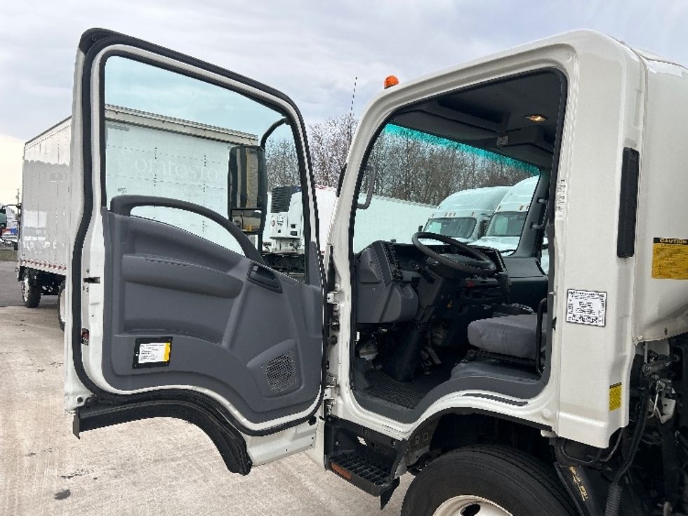 Light Duty Box Truck-Light and Medium Duty Trucks-Isuzu-2022-NPR EFI-Jessup-PA-139,182\n\t\tmiles-$ 35,500 - Image 15
