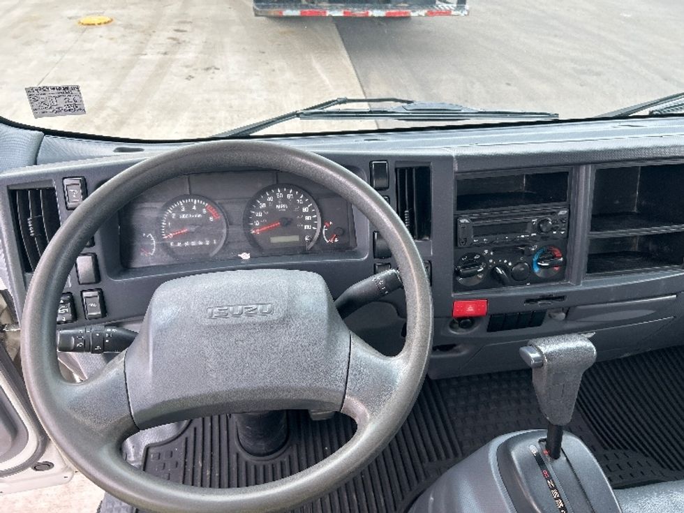 Light Duty Box Truck-Light and Medium Duty Trucks-Isuzu-2022-NPR EFI-Jessup-PA-139,182\n\t\tmiles-$ 35,500 - Image 17