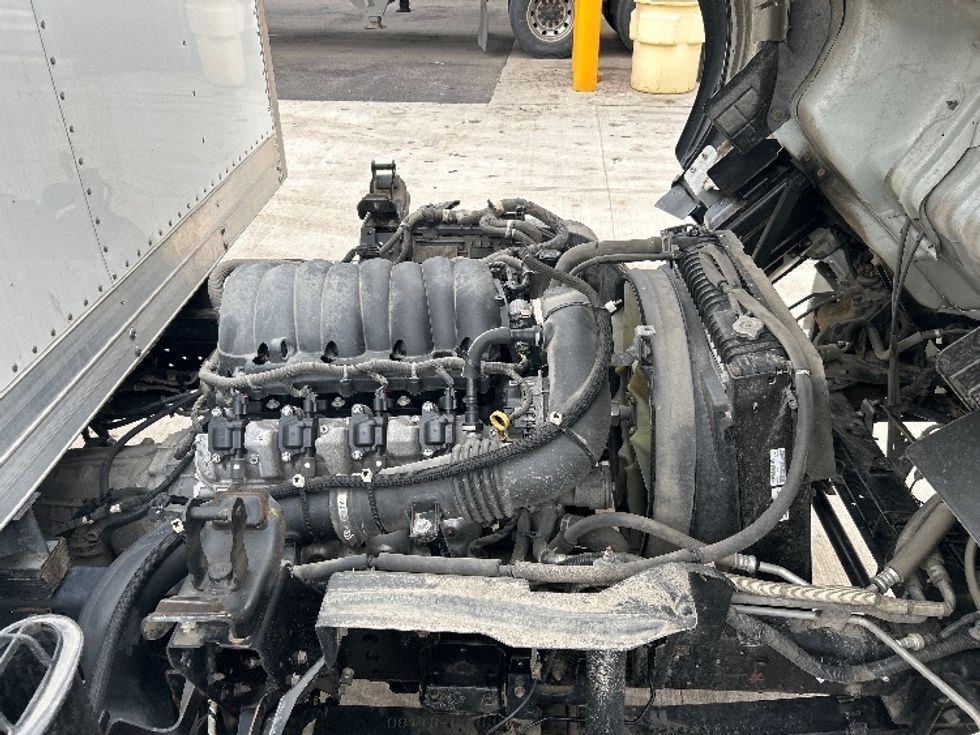 Light Duty Box Truck-Light and Medium Duty Trucks-Isuzu-2022-NPR EFI-Jessup-PA-139,182\n\t\tmiles-$ 35,500 - Image 22