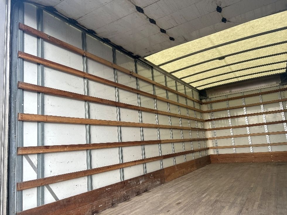 Light Duty Box Truck-Light and Medium Duty Trucks-Isuzu-2022-NPR EFI-Middlefield-OH-37,781\n\t\tmiles-$ 45,500 - Image 11