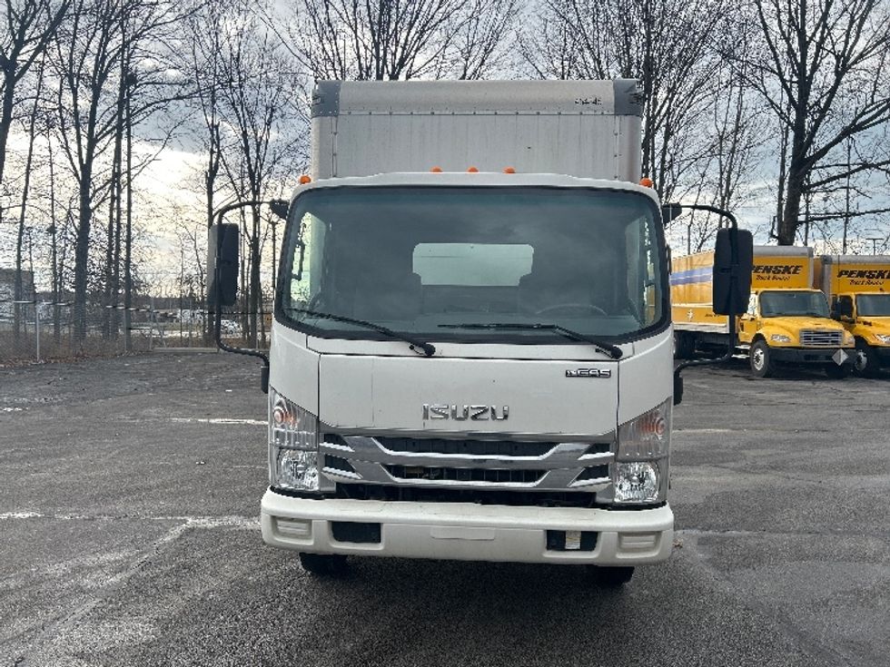 Light Duty Box Truck-Light and Medium Duty Trucks-Isuzu-2022-NPR EFI-Middlefield-OH-37,781\n\t\tmiles-$ 45,500 - Image 2