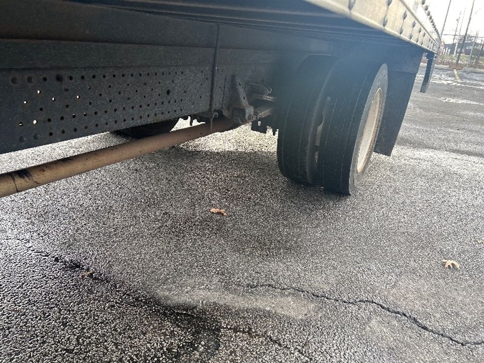 Light Duty Box Truck-Light and Medium Duty Trucks-Isuzu-2022-NPR EFI-Middlefield-OH-37,781\n\t\tmiles-$ 45,500 - Image 5