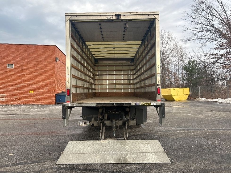 Light Duty Box Truck-Light and Medium Duty Trucks-Isuzu-2022-NPR EFI-Middlefield-OH-37,781\n\t\tmiles-$ 45,500 - Image 9