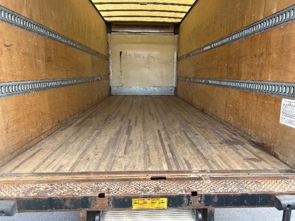 Light Duty Box Truck-Light and Medium Duty Trucks-Isuzu-2022-NPR EFI-Milwaukee-WI-144,306\n\t\tmiles-$ 35,000 - Image 10