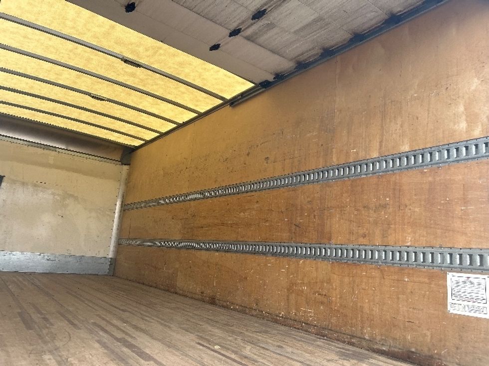 Light Duty Box Truck-Light and Medium Duty Trucks-Isuzu-2022-NPR EFI-Milwaukee-WI-144,306\n\t\tmiles-$ 35,000 - Image 12