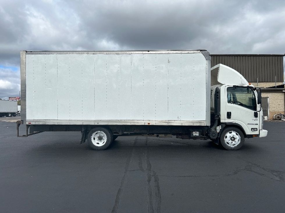 Light Duty Box Truck-Light and Medium Duty Trucks-Isuzu-2022-NPR EFI-Milwaukee-WI-144,306\n\t\tmiles-$ 35,000 - Image 15