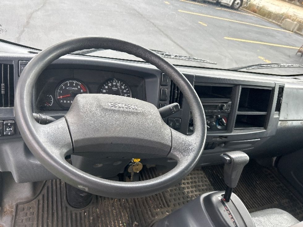 Light Duty Box Truck-Light and Medium Duty Trucks-Isuzu-2022-NPR EFI-Milwaukee-WI-144,306\n\t\tmiles-$ 35,000 - Image 18