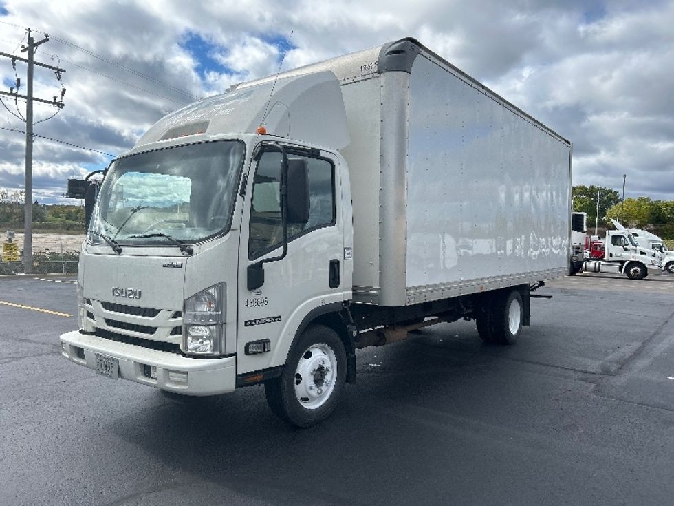 Light Duty Box Truck-Light and Medium Duty Trucks-Isuzu-2022-NPR EFI-Milwaukee-WI-144,306\n\t\tmiles-$ 35,000 - Image 3