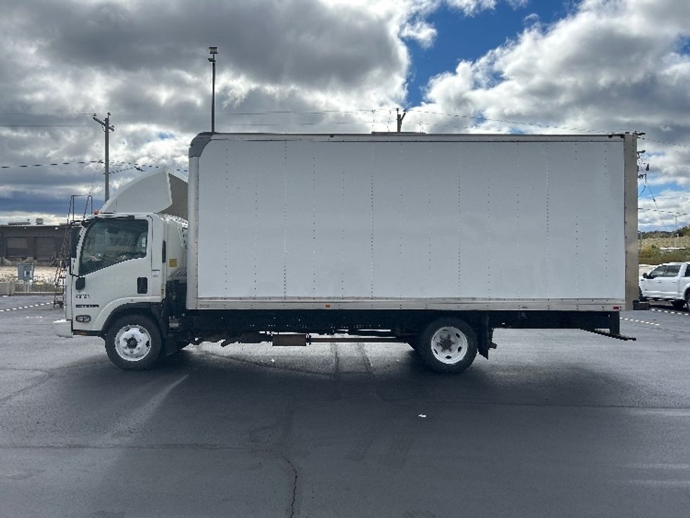 Light Duty Box Truck-Light and Medium Duty Trucks-Isuzu-2022-NPR EFI-Milwaukee-WI-144,306\n\t\tmiles-$ 35,000 - Image 4