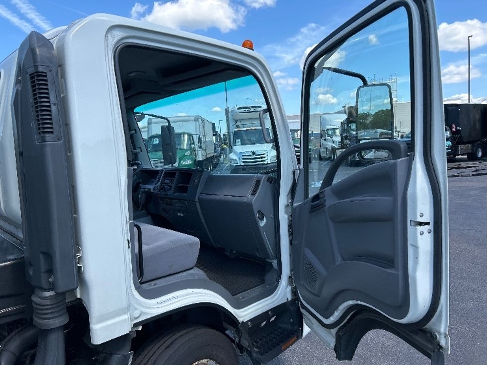 Light Duty Box Truck-Light and Medium Duty Trucks-Isuzu-2022-NPR EFI-Norton-MA-111,903\n\t\tmiles-$ 35,500 - Image 19