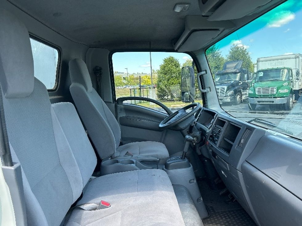 Light Duty Box Truck-Light and Medium Duty Trucks-Isuzu-2022-NPR EFI-Norton-MA-111,903\n\t\tmiles-$ 35,500 - Image 21