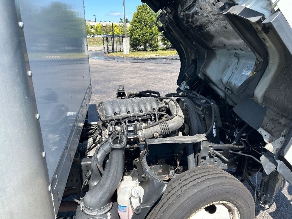 Light Duty Box Truck-Light and Medium Duty Trucks-Isuzu-2022-NPR EFI-Norton-MA-111,903\n\t\tmiles-$ 35,500 - Image 22