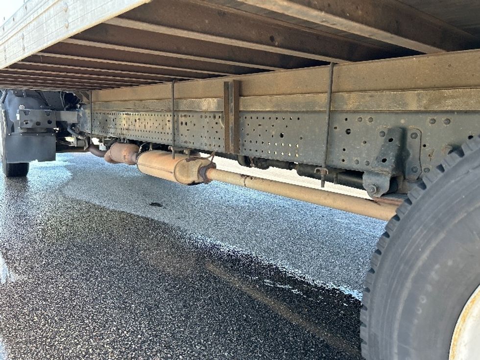 Light Duty Box Truck-Light and Medium Duty Trucks-Isuzu-2022-NPR EFI-Norton-MA-111,903\n\t\tmiles-$ 35,500 - Image 5