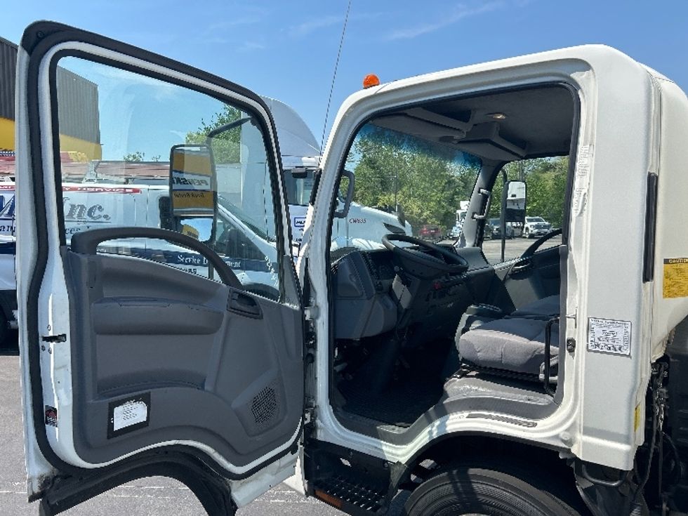 Light Duty Box Truck-Light and Medium Duty Trucks-Isuzu-2022-NPR EFI-Norton-MA-124,153\n\t\tmiles-$ 36,250 - Image 16