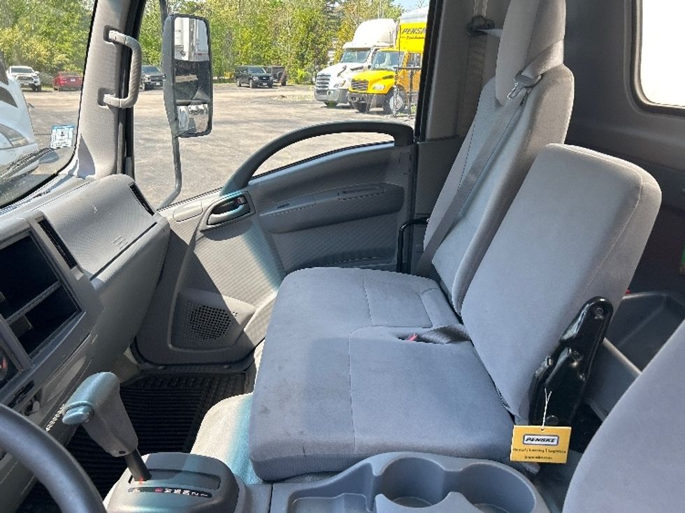 Light Duty Box Truck-Light and Medium Duty Trucks-Isuzu-2022-NPR EFI-Norton-MA-124,153\n\t\tmiles-$ 36,250 - Image 19