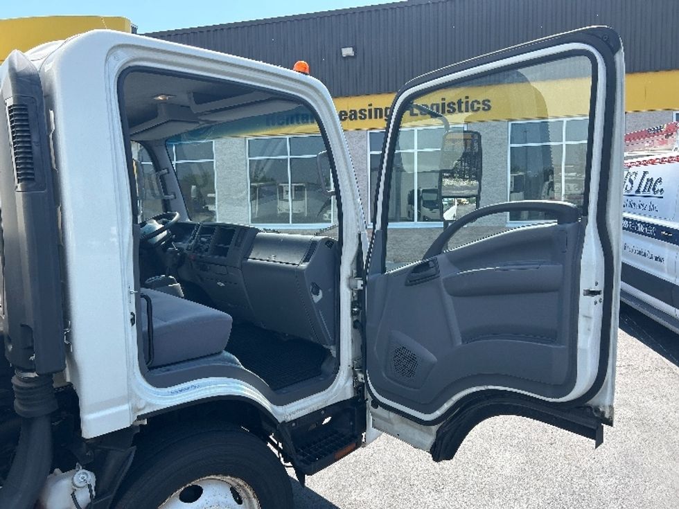 Light Duty Box Truck-Light and Medium Duty Trucks-Isuzu-2022-NPR EFI-Norton-MA-124,153\n\t\tmiles-$ 36,250 - Image 20
