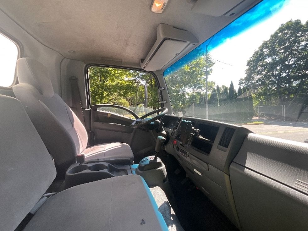 Light Duty Box Truck-Light and Medium Duty Trucks-Isuzu-2022-NPR EFI-Reading-PA-127,773\n\t\tmiles-$ 37,250 - Image 22