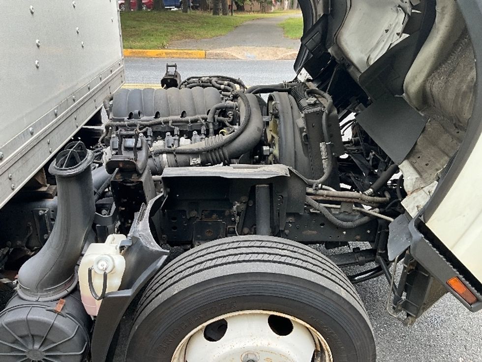 Light Duty Box Truck-Light and Medium Duty Trucks-Isuzu-2022-NPR EFI-Reading-PA-142,323\n\t\tmiles-$ 34,750 - Image 23