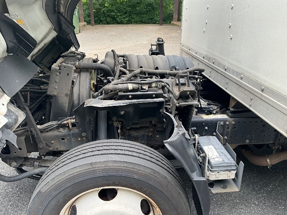 Light Duty Box Truck-Light and Medium Duty Trucks-Isuzu-2022-NPR EFI-Reading-PA-142,323\n\t\tmiles-$ 34,750 - Image 24