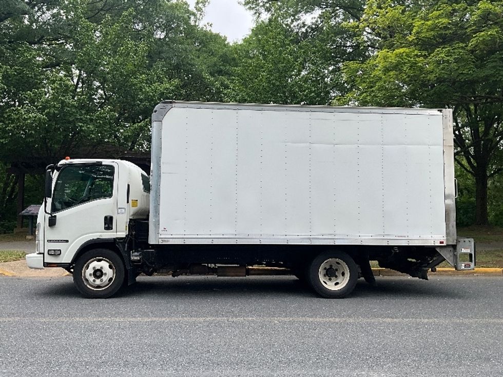 Light Duty Box Truck-Light and Medium Duty Trucks-Isuzu-2022-NPR EFI-Reading-PA-142,323\n\t\tmiles-$ 34,750 - Image 4