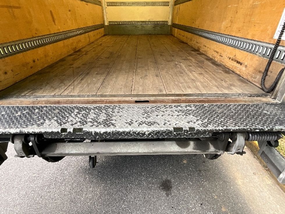 Light Duty Box Truck-Light and Medium Duty Trucks-Isuzu-2022-NPR EFI-Reading-PA-145,659\n\t\tmiles-$ 34,000 - Image 10
