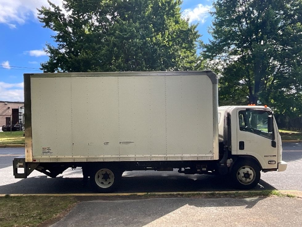 Light Duty Box Truck-Light and Medium Duty Trucks-Isuzu-2022-NPR EFI-Reading-PA-145,659\n\t\tmiles-$ 34,000 - Image 15