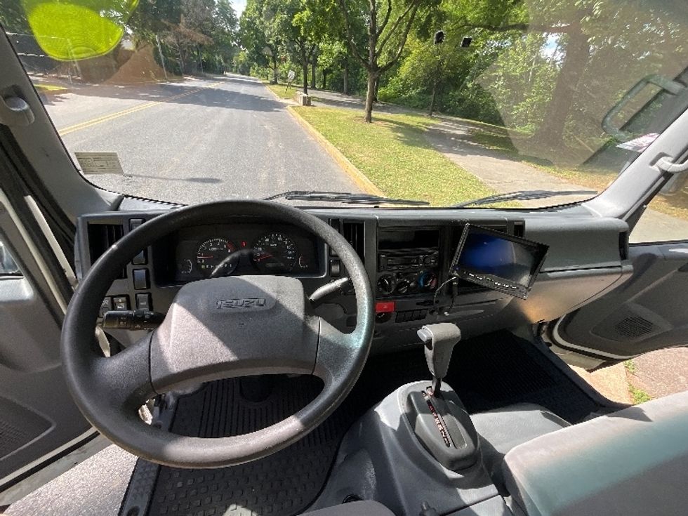 Light Duty Box Truck-Light and Medium Duty Trucks-Isuzu-2022-NPR EFI-Reading-PA-145,659\n\t\tmiles-$ 34,000 - Image 18