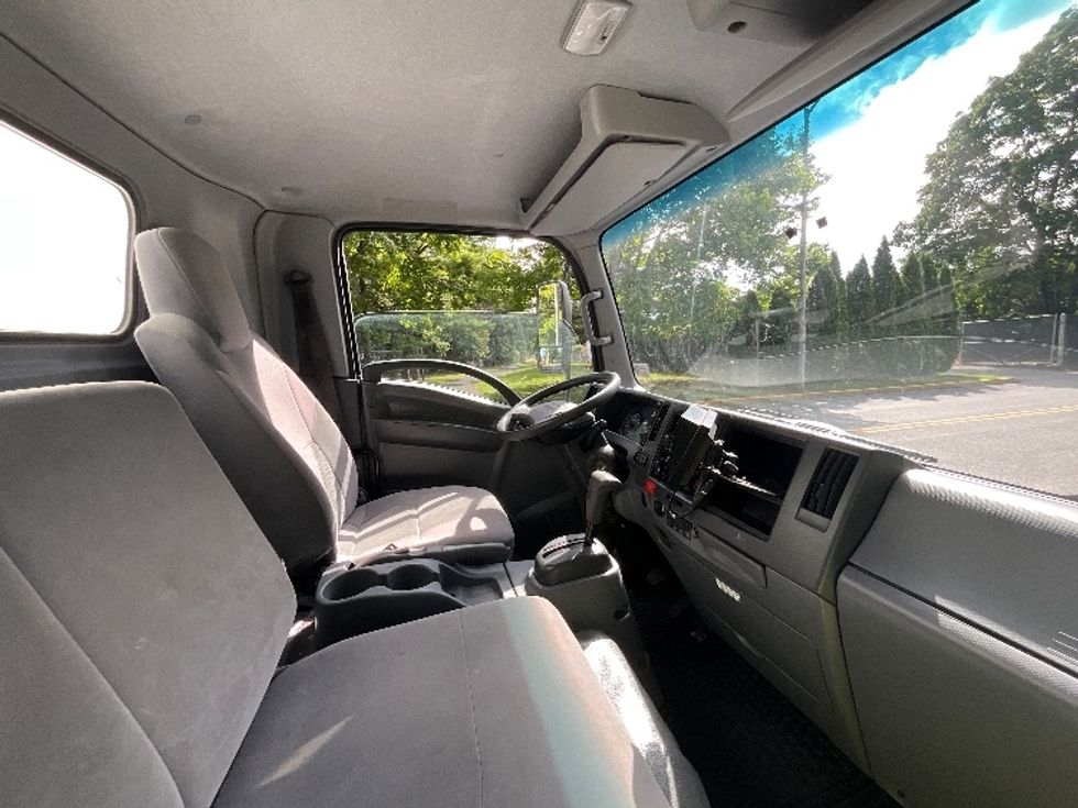 Light Duty Box Truck-Light and Medium Duty Trucks-Isuzu-2022-NPR EFI-Reading-PA-145,659\n\t\tmiles-$ 34,000 - Image 22