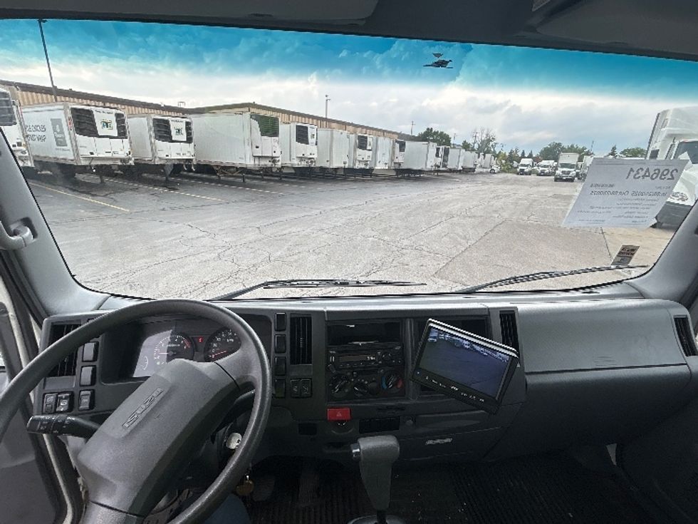 Light Duty Box Truck-Light and Medium Duty Trucks-Isuzu-2022-NPR EFI-Sturtevant-WI-77,572\n\t\tmiles-$ 42,500 - Image 18