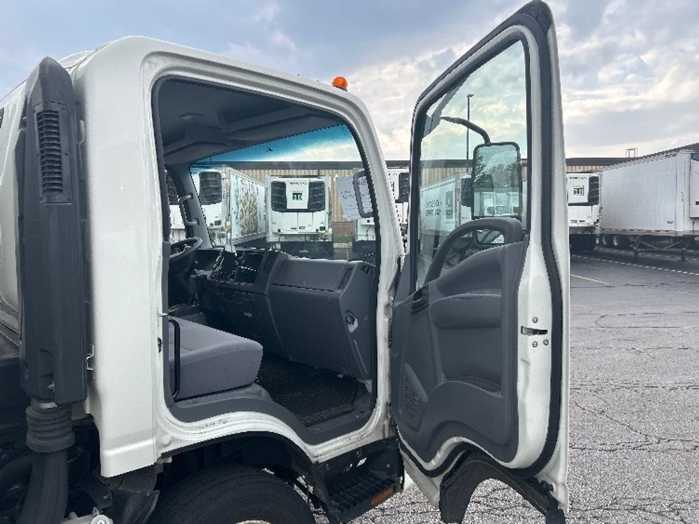 Light Duty Box Truck-Light and Medium Duty Trucks-Isuzu-2022-NPR EFI-Sturtevant-WI-77,572\n\t\tmiles-$ 42,500 - Image 20