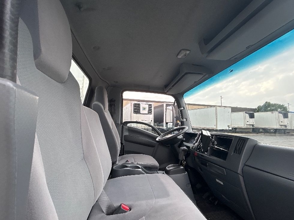 Light Duty Box Truck-Light and Medium Duty Trucks-Isuzu-2022-NPR EFI-Sturtevant-WI-77,572\n\t\tmiles-$ 42,500 - Image 22