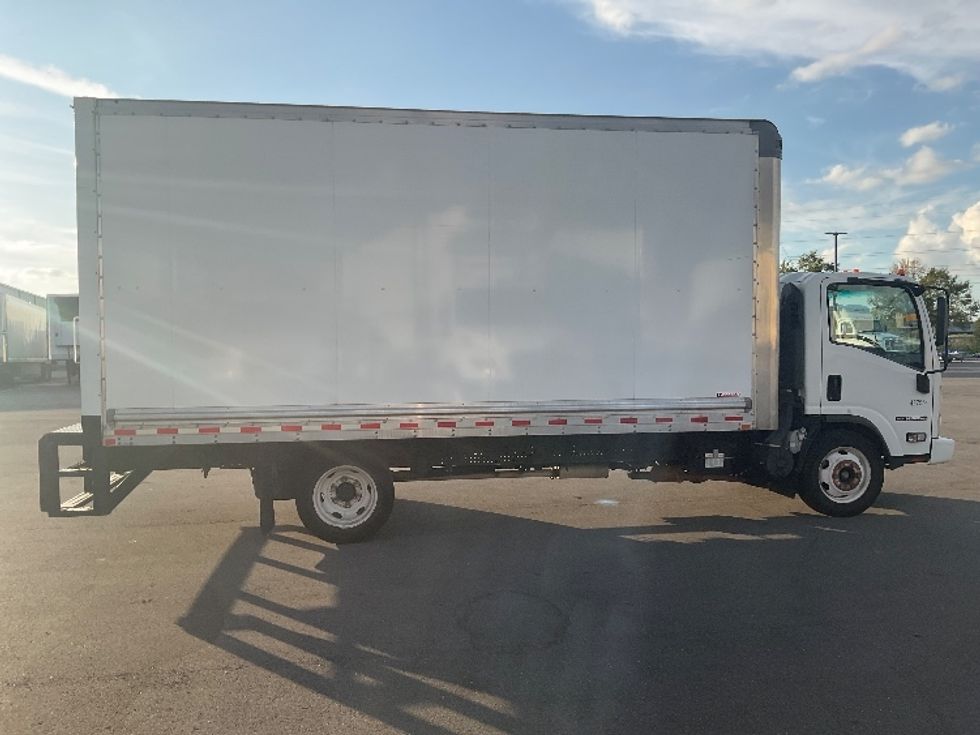 Light Duty Box Truck-Light and Medium Duty Trucks-Isuzu-2022-NPR EFI-Tampa-FL-194,459\n\t\tmiles-$ 26,000 - Image 15