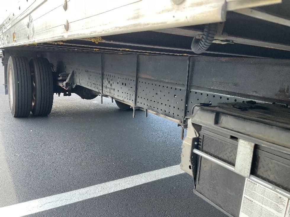 Light Duty Box Truck-Light and Medium Duty Trucks-Isuzu-2022-NPR EFI-Tampa-FL-83,167\n\t\tmiles-$ 46,500 - Image 14