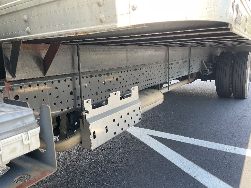Light Duty Box Truck-Light and Medium Duty Trucks-Isuzu-2022-NPR EFI-Tampa-FL-83,167\n\t\tmiles-$ 46,500 - Image 5