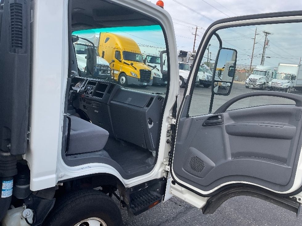 Light Duty Box Truck-Light and Medium Duty Trucks-Isuzu-2022-NPR-El Paso-TX-107,626\n\t\tmiles-$ 48,500 - Image 20