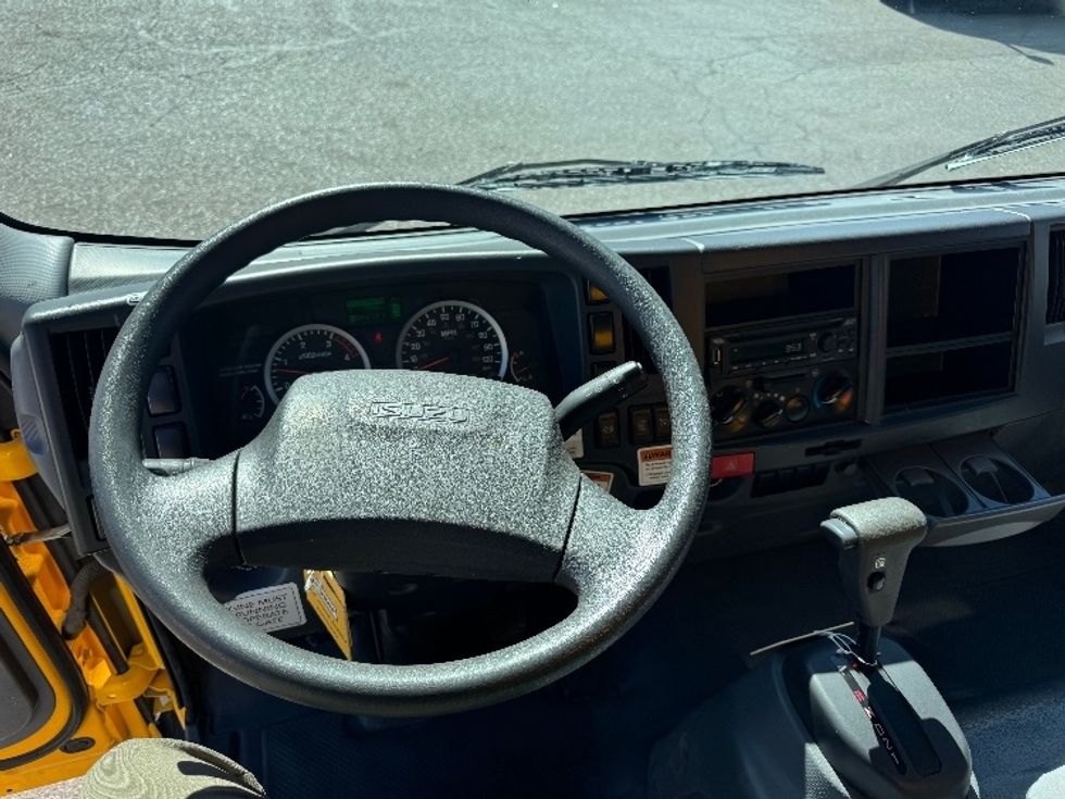 Light Duty Box Truck-Light and Medium Duty Trucks-Isuzu-2022-NPR-El Paso-TX-108,099\n\t\tmiles-$ 42,750 - Image 13