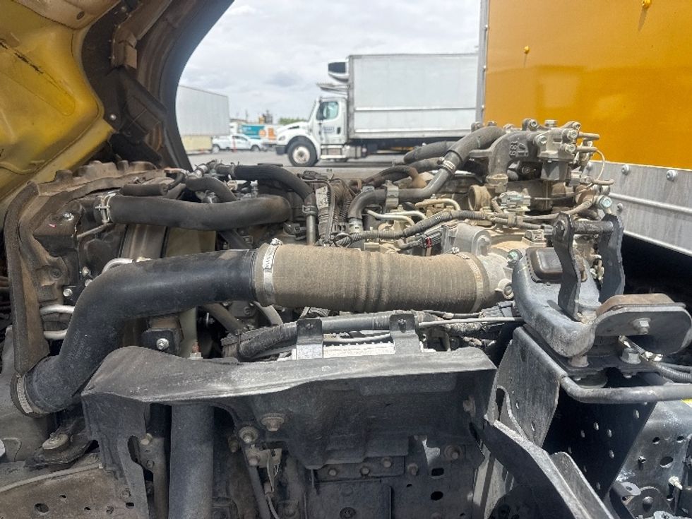 Light Duty Box Truck-Light and Medium Duty Trucks-Isuzu-2022-NPR-El Paso-TX-108,099\n\t\tmiles-$ 42,750 - Image 19