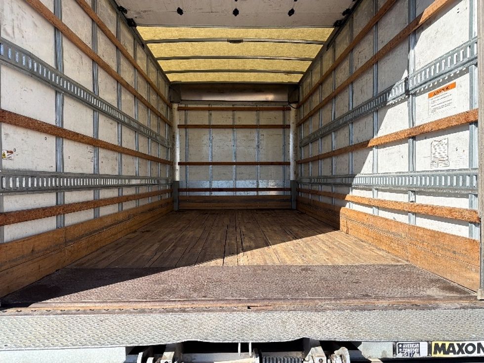 Light Duty Box Truck-Light and Medium Duty Trucks-Isuzu-2022-NPR-El Paso-TX-99,671\n\t\tmiles-$ 48,500 - Image 10